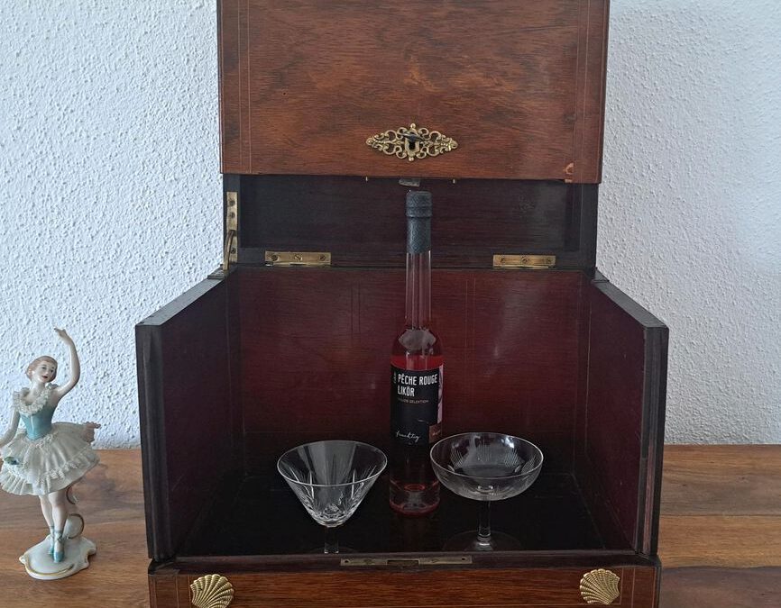 Antike Reise Bar, Likör Bar, Rosenholz!