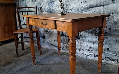 Antiker Schreibtisch/ Küchentisch/ Sekretär/ Schublade